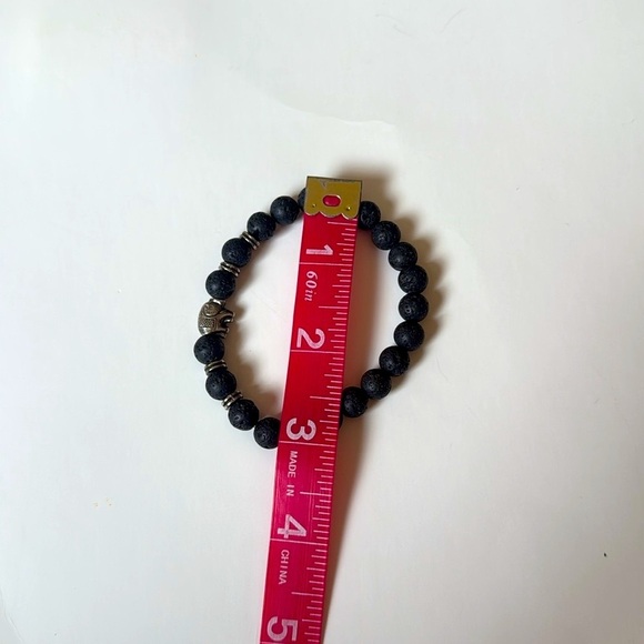 Black pumice / lava rock and White Beaded Bracelet Set with Elephant charm - Picture 5 of 6